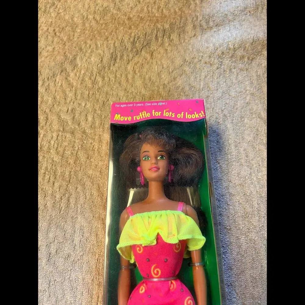 Ruffle Fun Brunette Barbie‎ Doll 1994 Mattel #12435